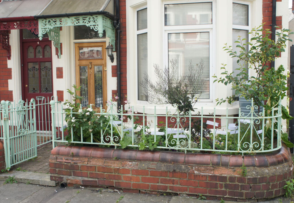 Edible UpFront garden, Splott, Cardiff